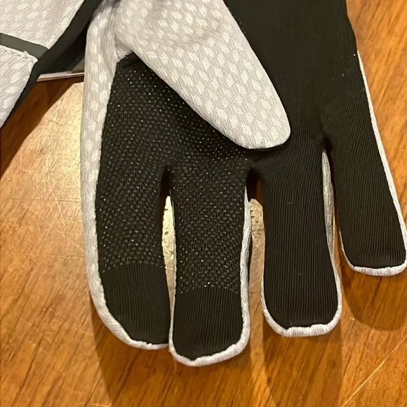 The North Face WindWall CloseFit Tricot Gloves grey new Women’s Size Medium - Picture 6 of 13